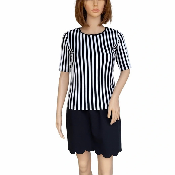 AKRIS PUNTO Size 6 Black White Striped Knit Blouse - Picture 1 of 2